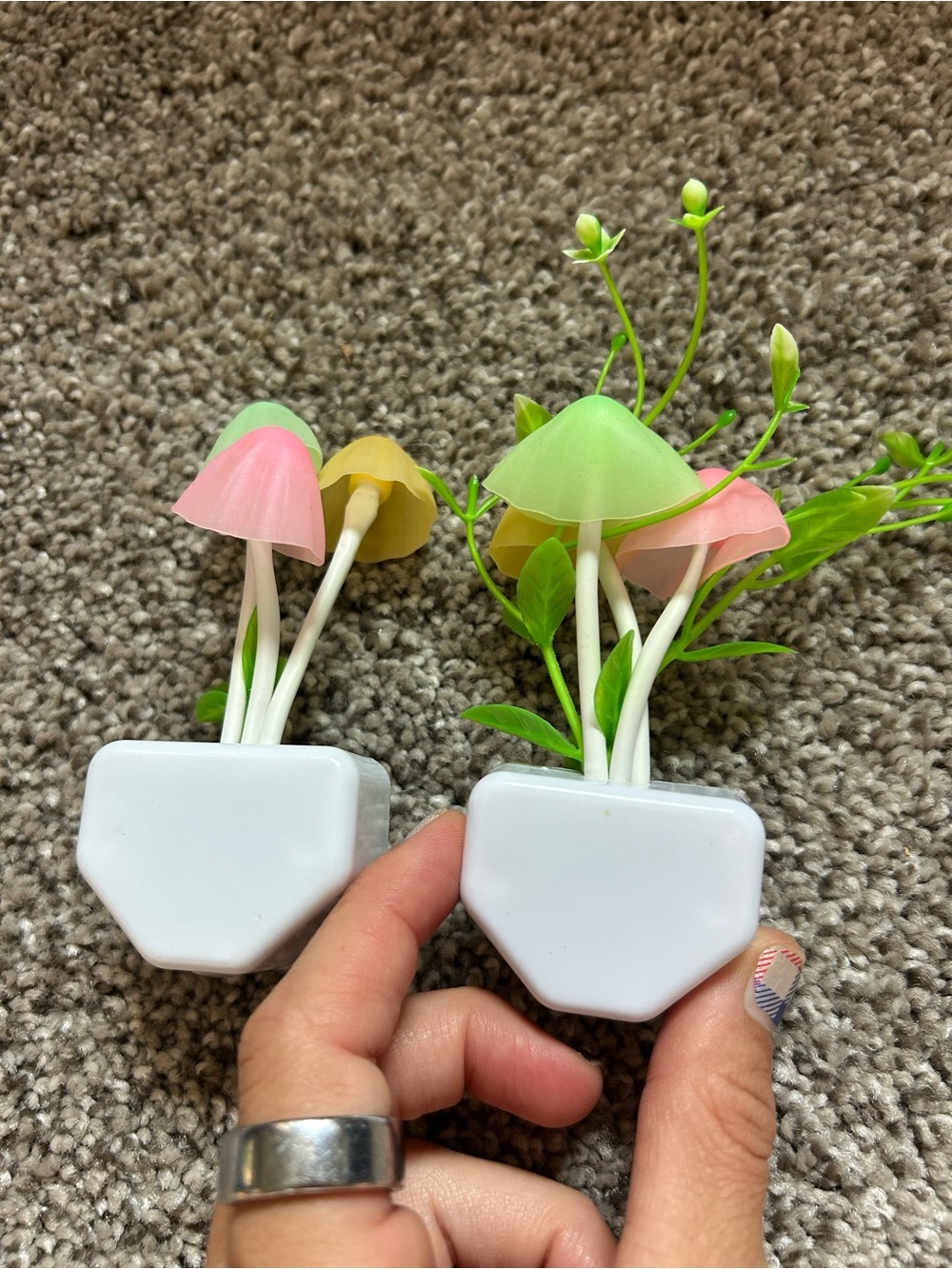 Mini mushroom night lights